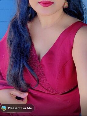 Elegant Red Saree with Matching readymade blouse
